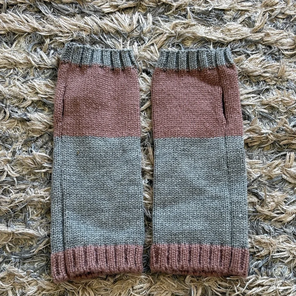New! Handmade Bird Embroidered Fingerless Gloves in Dusty Rose and Gray